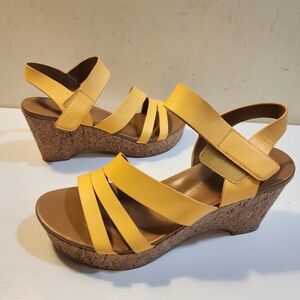 NATURALIZER Cynthia Leather Yellow Strappy Wedge Kork Sandals 8.5M
